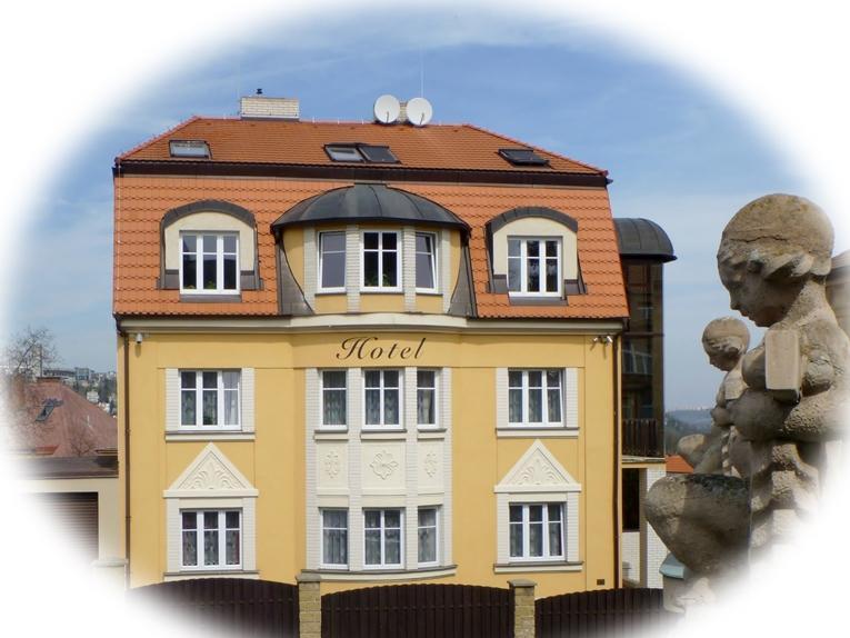 Hotel Garni Rambousek Prague Extérieur photo