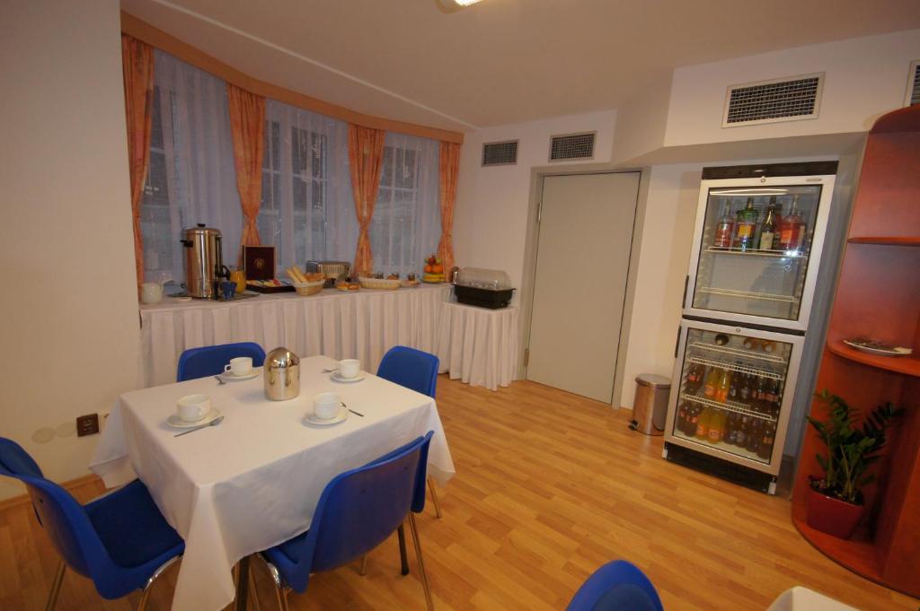 Hotel Garni Rambousek Prague Extérieur photo