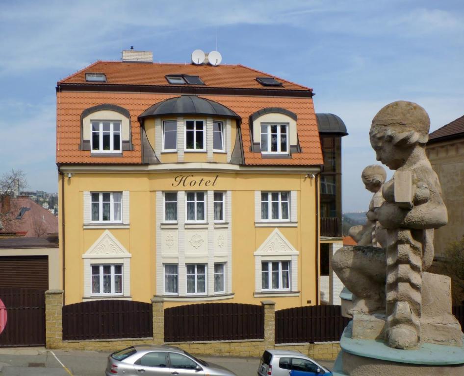 Hotel Garni Rambousek Prague Extérieur photo