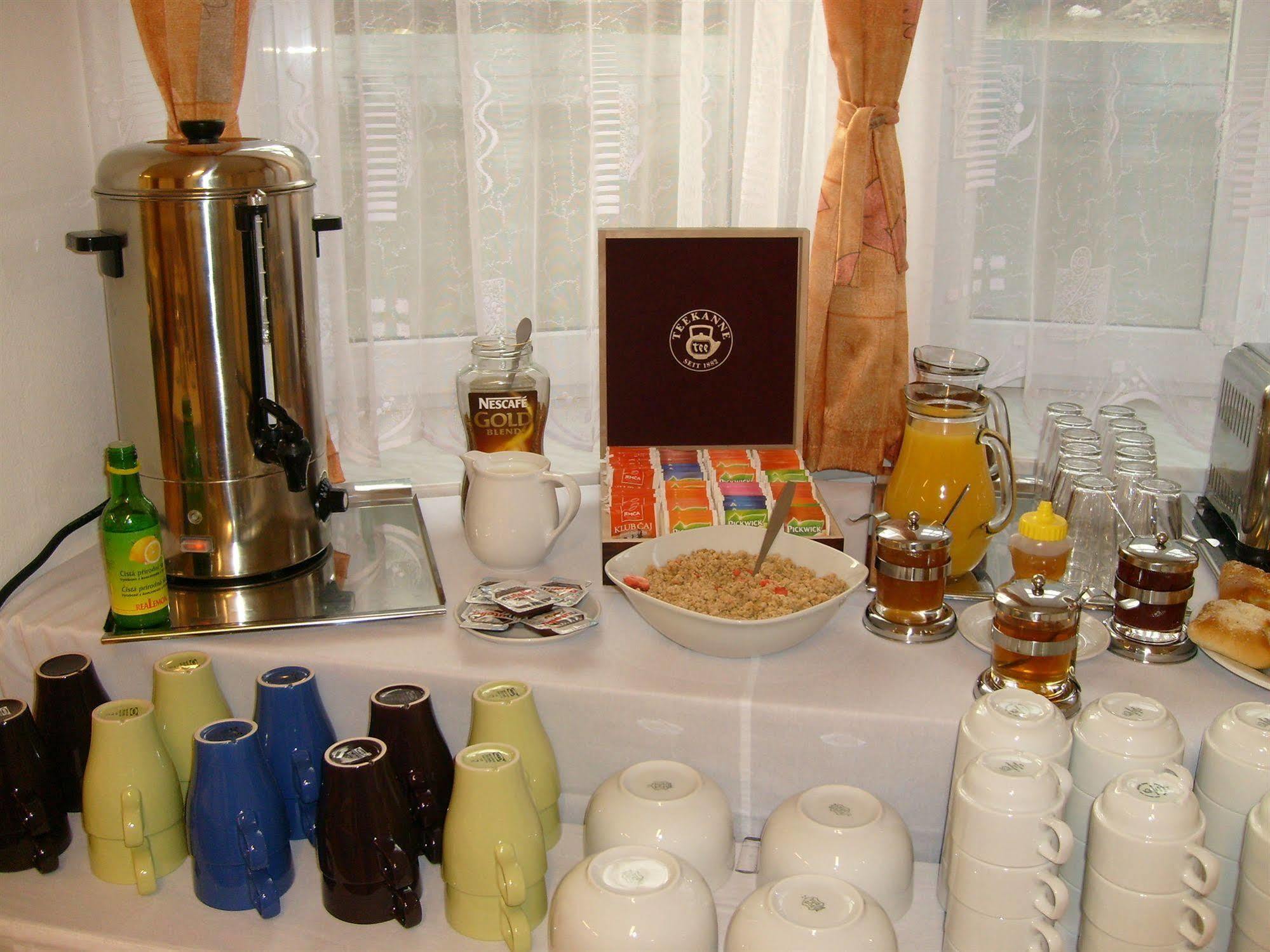 Hotel Garni Rambousek Prague Extérieur photo
