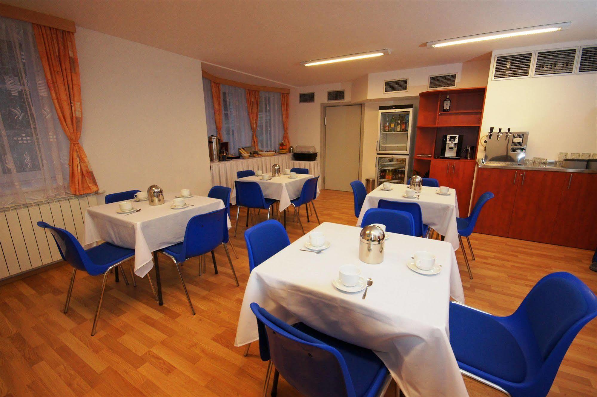 Hotel Garni Rambousek Prague Extérieur photo
